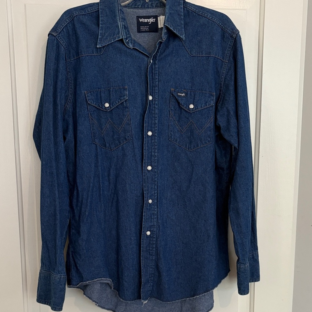Vintage Pearl Snap Wrangler Men's Dark Blue‎ Button-Down Shirt